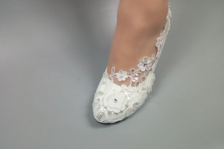 Model 2333 Daisy Days Lace Bridal Heels