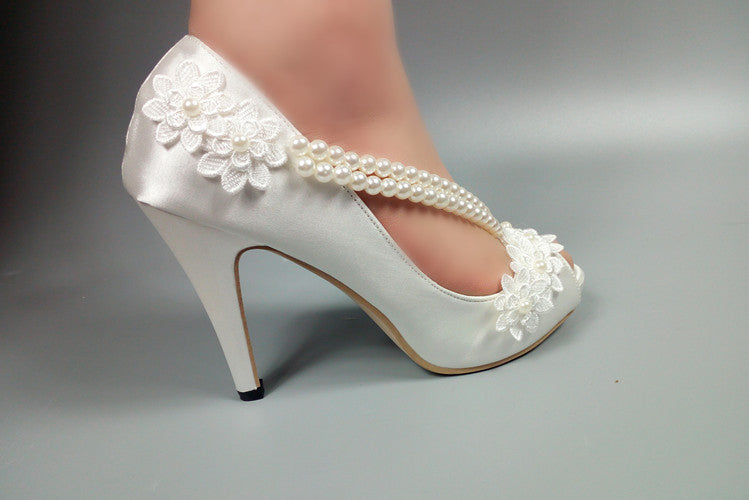 Model 2341 Pretty as Pearls Lace Bridal Heels