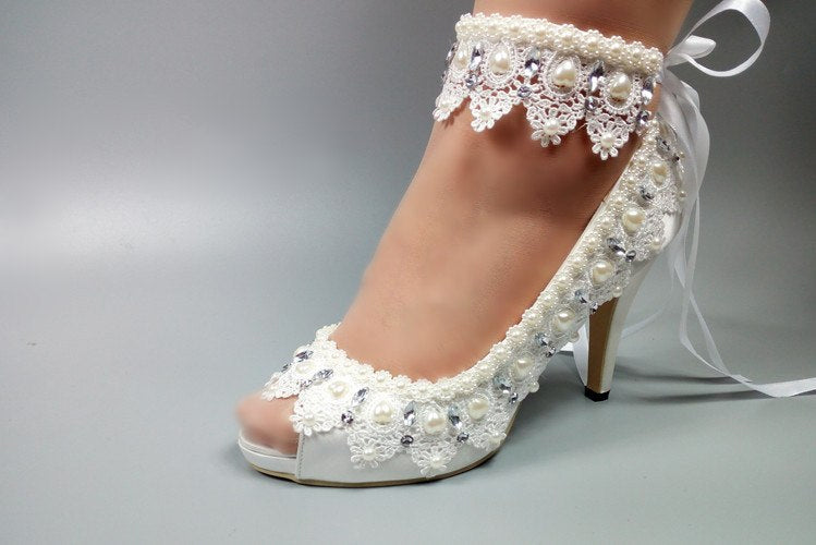 Model 2344 Dainty Hearts Lace Bridal Heels
