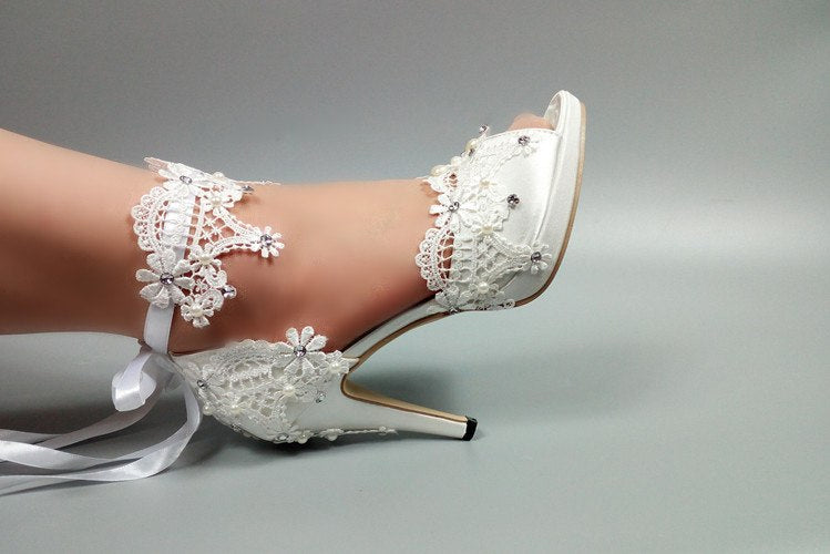Model 2346 Frenchie Lace Bridal Heels