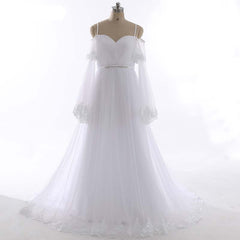 The Zara :: Tulle & Lace Gypsy Sleeve Wedding Dress