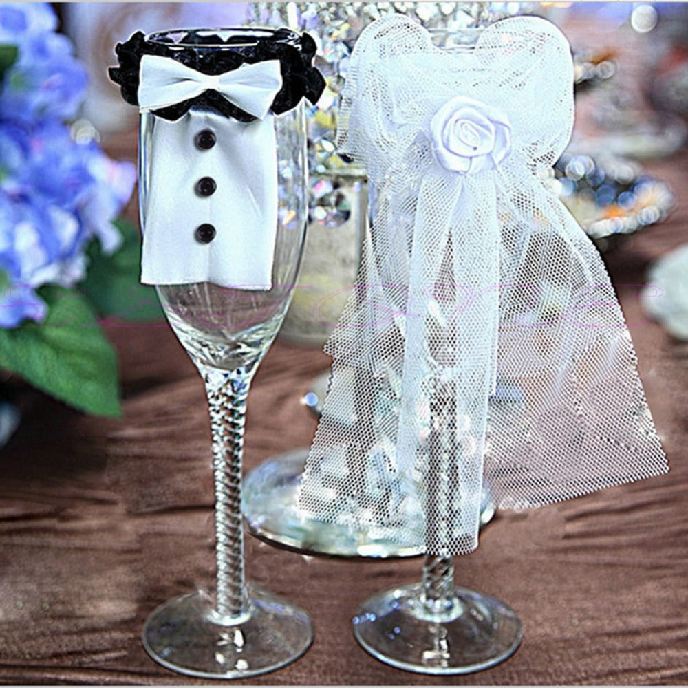 2PCS Bride & Groom Toasting Wine Glasses